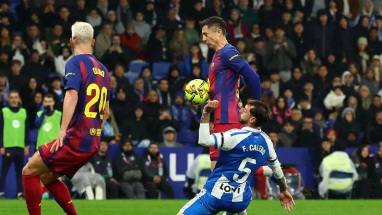 Barcelona extend the unbeaten run to 6 games after Espanyol win - Ảnh 1