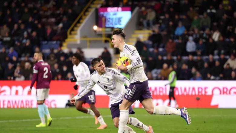 Manchester United held to draw at Burnley in first game after Amorim exit - Ảnh 2