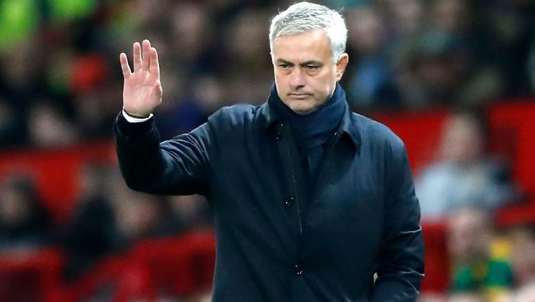 'I don't watch soap operas': Jose Mourinho shuts down Real Madrid comeback links in classic fashion - Ảnh 1