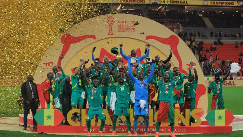 Senegal secure second AFCON title after controversial penalty row nearly forces a final abandonment - Ảnh 1