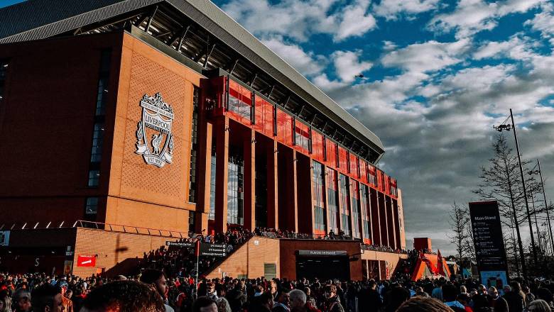 Liverpool overtake Man City and Man United as England&rsquo;s top revenue earner for the first time - Ảnh 2