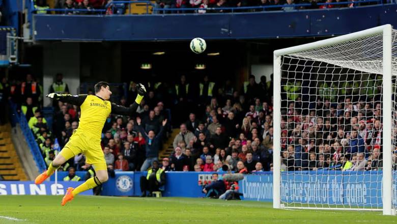 Top 10 longest goals in football history: Goalkeepers outnumber strikers - Ảnh 2