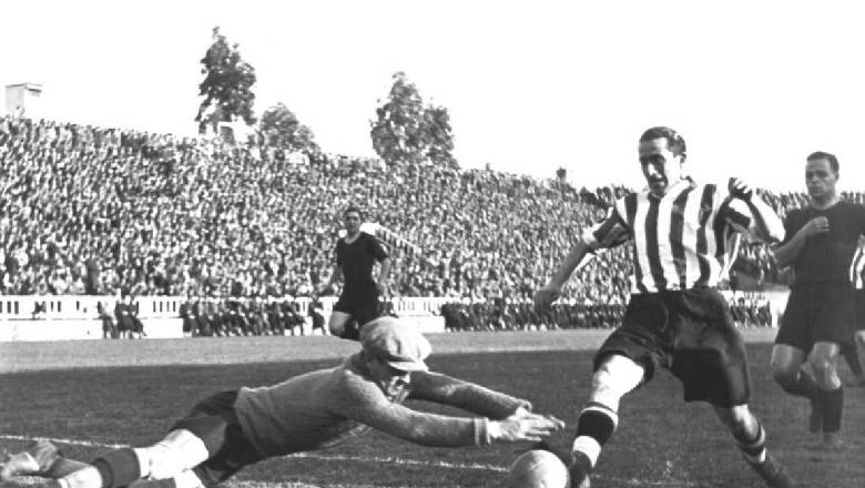 9 biggest defeats in La Liga history: Barcelona suffer two 10-goal humiliations - Ảnh 3