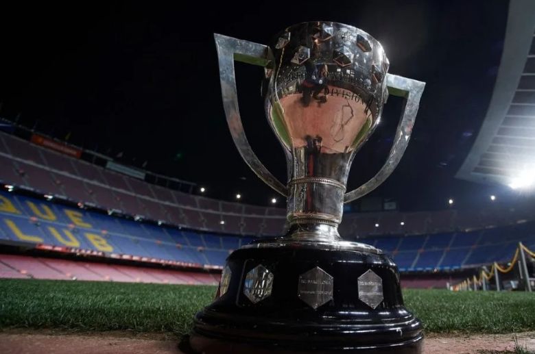 Ranking the team with most La Liga titles: How many more do Real Madrid have than Barcelona? - Ảnh 1