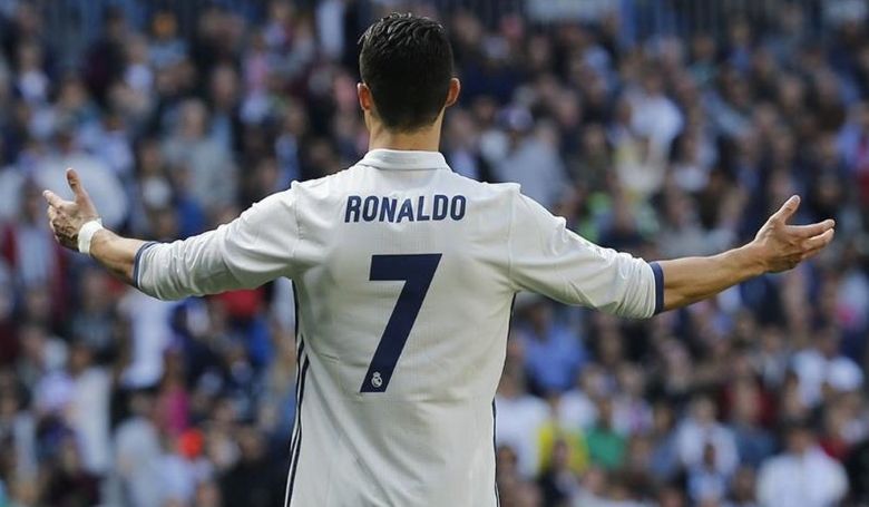 All Cristiano Ronaldo's jersey numbers revealed: How CR7 was born - Ảnh 2