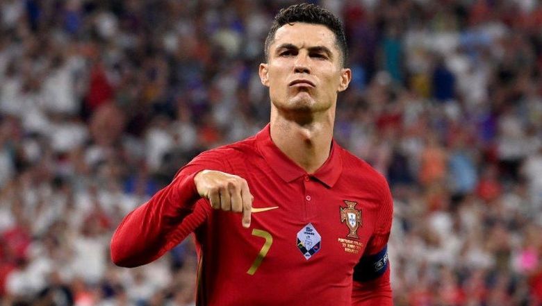 All Cristiano Ronaldo's jersey numbers revealed: How CR7 was born - Ảnh 3