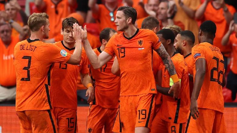 Netherlands football kit history: The 5 most iconic shirts ever made - Ảnh 1