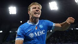 Rasmus Hojlund risks his Man United future with Instagram post after Super Cup